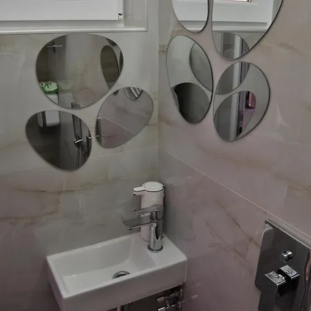아파트 Your Place Studio-free Parking Ni